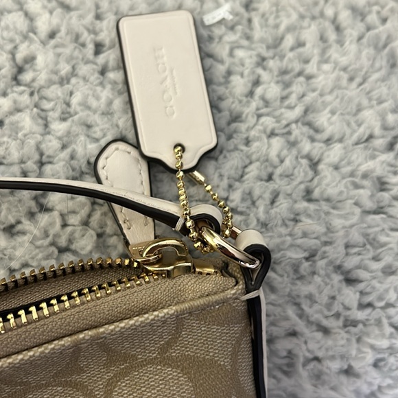 Coach crossbody - Picture 6 of 6